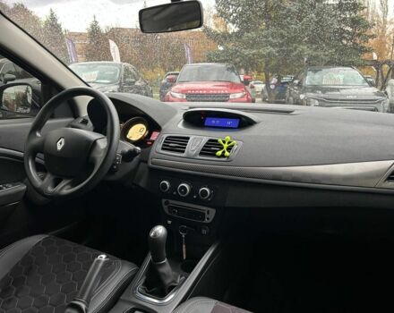 Серый Рено Меган, объемом двигателя 1.5 л и пробегом 289 тыс. км за 7500 $, фото 16 на Automoto.ua