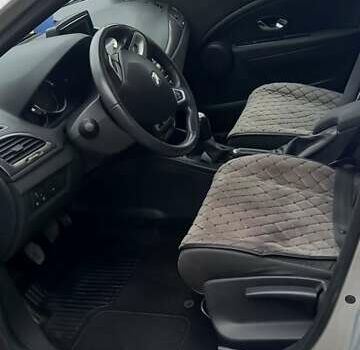 Серый Рено Меган, объемом двигателя 1.46 л и пробегом 276 тыс. км за 6000 $, фото 9 на Automoto.ua