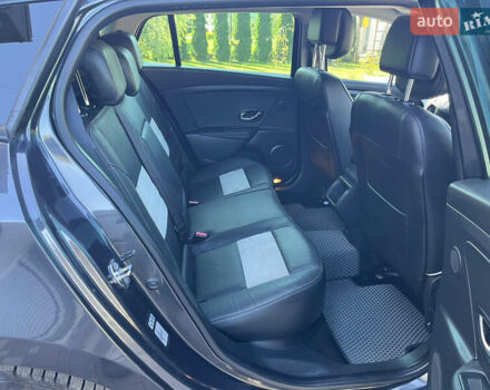 Серый Рено Меган, объемом двигателя 1.5 л и пробегом 250 тыс. км за 8300 $, фото 18 на Automoto.ua