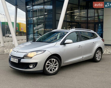 Рено Меган 2012 в Киеве на Automoto.ua Серый Рено Меган, объемом двигателя 1.5 л и пробегом 321 тыс. км за 7550 $, фото 9 на Automoto.ua