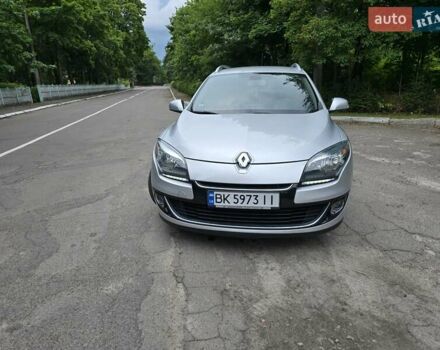 Серый Рено Меган, объемом двигателя 1.46 л и пробегом 195 тыс. км за 8500 $, фото 14 на Automoto.ua