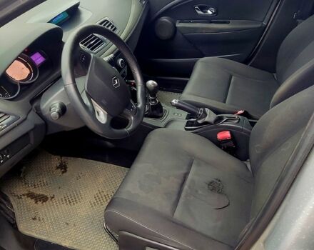 Сірий Рено Меган, об'ємом двигуна 1.5 л та пробігом 284 тис. км за 6500 $, фото 6 на Automoto.ua