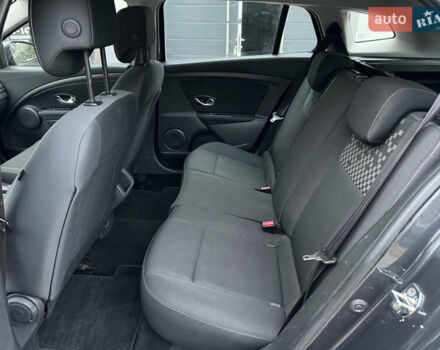 Серый Рено Меган, объемом двигателя 1.46 л и пробегом 285 тыс. км за 7400 $, фото 13 на Automoto.ua