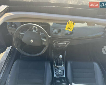 Серый Рено Меган, объемом двигателя 1.46 л и пробегом 239 тыс. км за 9400 $, фото 4 на Automoto.ua