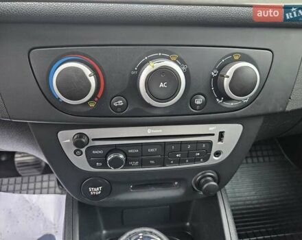 Серый Рено Меган, объемом двигателя 1.6 л и пробегом 173 тыс. км за 7450 $, фото 79 на Automoto.ua