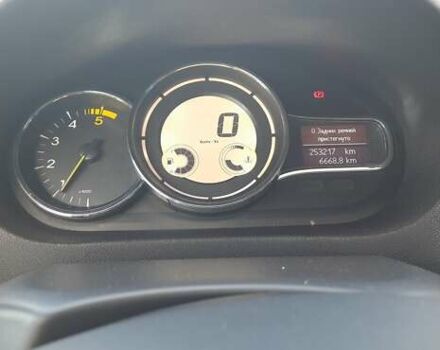 Серый Рено Меган, объемом двигателя 1.5 л и пробегом 255 тыс. км за 5500 $, фото 2 на Automoto.ua