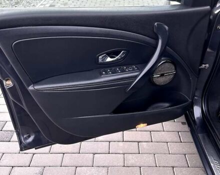 Серый Рено Меган, объемом двигателя 1.5 л и пробегом 247 тыс. км за 8300 $, фото 28 на Automoto.ua