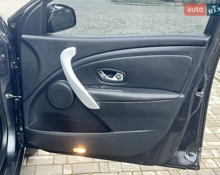 Серый Рено Меган, объемом двигателя 1.46 л и пробегом 230 тыс. км за 7470 $, фото 70 на Automoto.ua