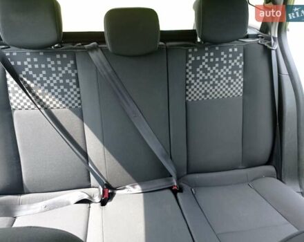 Сірий Рено Меган, об'ємом двигуна 1.2 л та пробігом 179 тис. км за 8250 $, фото 2 на Automoto.ua