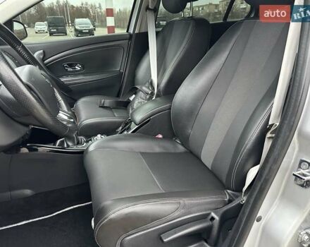 Серый Рено Меган, объемом двигателя 1.5 л и пробегом 184 тыс. км за 9300 $, фото 16 на Automoto.ua