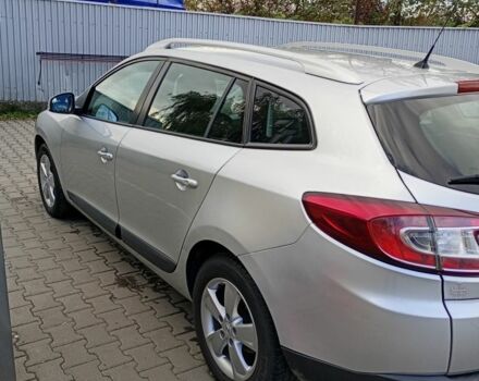 Рено Меган 2013 в Черновцах на Automoto.ua Серый Рено Меган, объемом двигателя 1.5 л и пробегом 242 тыс. км за 6500 $, фото 3 на Automoto.ua