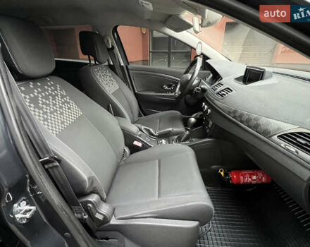 Серый Рено Меган, объемом двигателя 1.5 л и пробегом 203 тыс. км за 7700 $, фото 49 на Automoto.ua