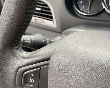 Серый Рено Меган, объемом двигателя 1.46 л и пробегом 183 тыс. км за 9300 $, фото 26 на Automoto.ua