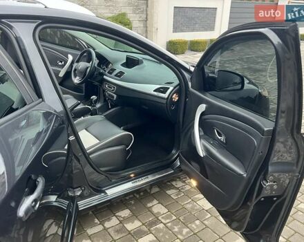 Серый Рено Меган, объемом двигателя 1.46 л и пробегом 230 тыс. км за 7470 $, фото 69 на Automoto.ua