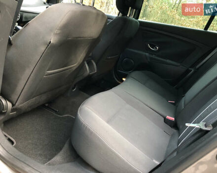 Серый Рено Меган, объемом двигателя 1.5 л и пробегом 251 тыс. км за 8450 $, фото 42 на Automoto.ua