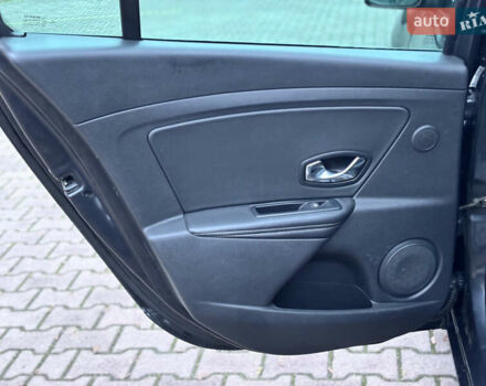 Серый Рено Меган, объемом двигателя 1.5 л и пробегом 264 тыс. км за 7600 $, фото 31 на Automoto.ua