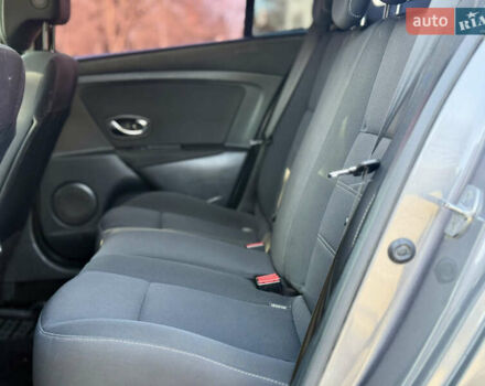 Серый Рено Меган, объемом двигателя 1.5 л и пробегом 243 тыс. км за 7999 $, фото 39 на Automoto.ua