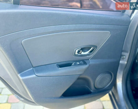 Серый Рено Меган, объемом двигателя 1.5 л и пробегом 243 тыс. км за 7999 $, фото 37 на Automoto.ua