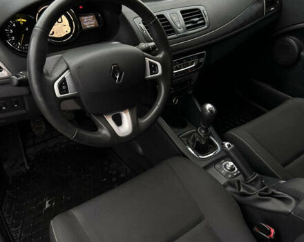 Серый Рено Меган, объемом двигателя 1.5 л и пробегом 262 тыс. км за 7550 $, фото 12 на Automoto.ua