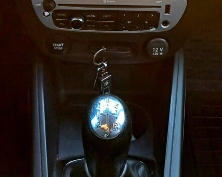 Серый Рено Меган, объемом двигателя 1.5 л и пробегом 223 тыс. км за 6900 $, фото 9 на Automoto.ua