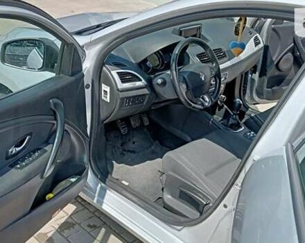 Сірий Рено Меган, об'ємом двигуна 1.46 л та пробігом 365 тис. км за 8300 $, фото 19 на Automoto.ua