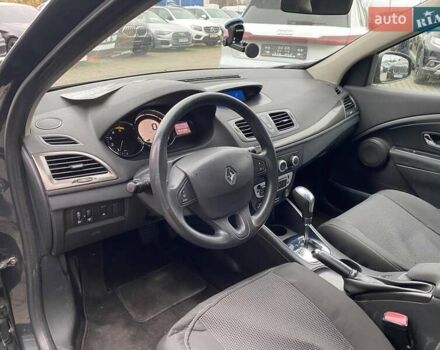 Серый Рено Меган, объемом двигателя 1.46 л и пробегом 281 тыс. км за 7800 $, фото 8 на Automoto.ua