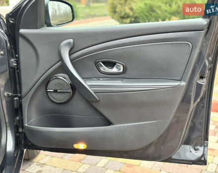 Серый Рено Меган, объемом двигателя 1.5 л и пробегом 264 тыс. км за 7950 $, фото 22 на Automoto.ua