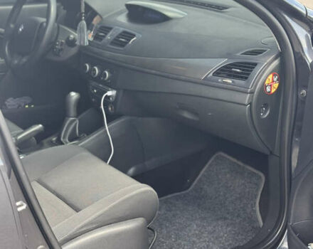 Сірий Рено Меган, об'ємом двигуна 1.6 л та пробігом 170 тис. км за 8300 $, фото 11 на Automoto.ua