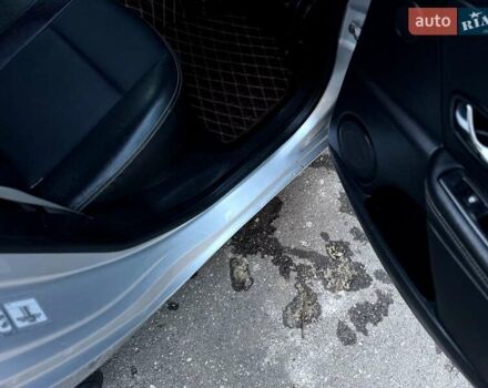 Сірий Рено Меган, об'ємом двигуна 1.6 л та пробігом 230 тис. км за 7700 $, фото 44 на Automoto.ua