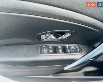 Серый Рено Меган, объемом двигателя 1.5 л и пробегом 280 тыс. км за 8999 $, фото 39 на Automoto.ua