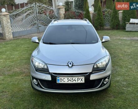 Серый Рено Меган, объемом двигателя 1.46 л и пробегом 228 тыс. км за 9200 $, фото 2 на Automoto.ua