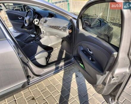 Сірий Рено Меган, об'ємом двигуна 1.5 л та пробігом 251 тис. км за 8300 $, фото 4 на Automoto.ua