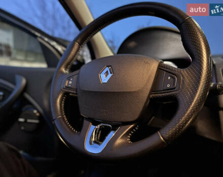 Сірий Рено Меган, об'ємом двигуна 1.46 л та пробігом 241 тис. км за 8800 $, фото 9 на Automoto.ua