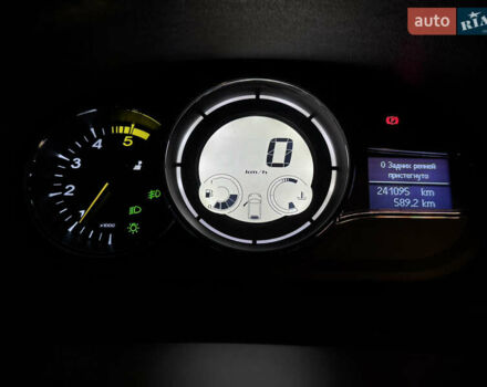 Сірий Рено Меган, об'ємом двигуна 1.46 л та пробігом 241 тис. км за 8800 $, фото 8 на Automoto.ua