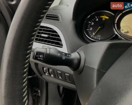 Серый Рено Меган, объемом двигателя 1.5 л и пробегом 256 тыс. км за 8350 $, фото 62 на Automoto.ua