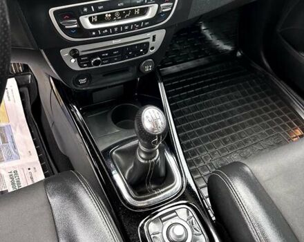 Серый Рено Меган, объемом двигателя 1.5 л и пробегом 247 тыс. км за 8300 $, фото 33 на Automoto.ua