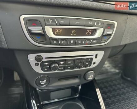 Сірий Рено Меган, об'ємом двигуна 1.5 л та пробігом 258 тис. км за 8500 $, фото 29 на Automoto.ua