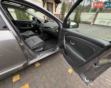 Серый Рено Меган, объемом двигателя 1.46 л и пробегом 233 тыс. км за 9800 $, фото 40 на Automoto.ua