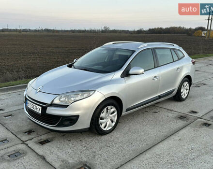 Серый Рено Меган, объемом двигателя 1.46 л и пробегом 250 тыс. км за 7200 $, фото 11 на Automoto.ua