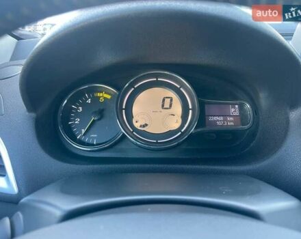 Серый Рено Меган, объемом двигателя 1.46 л и пробегом 225 тыс. км за 8990 $, фото 19 на Automoto.ua