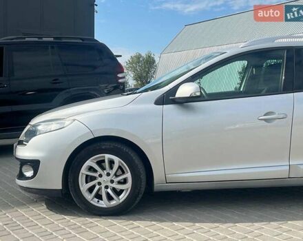 Сірий Рено Меган, об'ємом двигуна 1.5 л та пробігом 240 тис. км за 8490 $, фото 3 на Automoto.ua