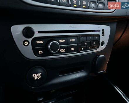 Серый Рено Меган, объемом двигателя 1.5 л и пробегом 264 тыс. км за 7600 $, фото 39 на Automoto.ua