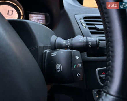 Серый Рено Меган, объемом двигателя 1.5 л и пробегом 264 тыс. км за 7600 $, фото 42 на Automoto.ua