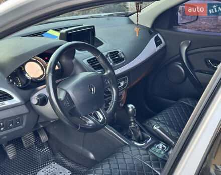 Рено Меган 2013 у Львові на Automoto.ua Сірий Рено Меган, об'ємом двигуна 1.46 л та пробігом 228 тис. км за 9200 $, фото 30 на Automoto.ua