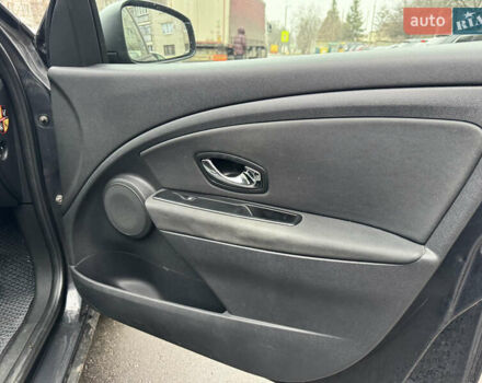 Серый Рено Меган, объемом двигателя 1.46 л и пробегом 250 тыс. км за 7300 $, фото 27 на Automoto.ua