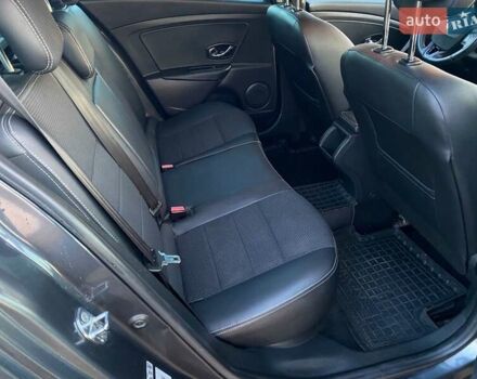 Серый Рено Меган, объемом двигателя 1.46 л и пробегом 256 тыс. км за 7700 $, фото 57 на Automoto.ua