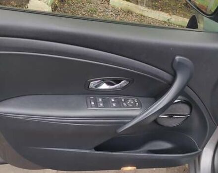 Сірий Рено Меган, об'ємом двигуна 1.46 л та пробігом 390 тис. км за 7700 $, фото 5 на Automoto.ua