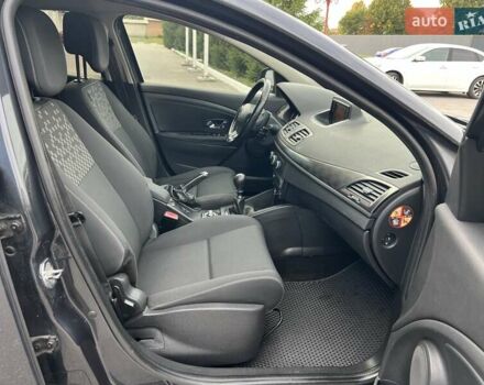 Серый Рено Меган, объемом двигателя 1.5 л и пробегом 270 тыс. км за 7500 $, фото 42 на Automoto.ua