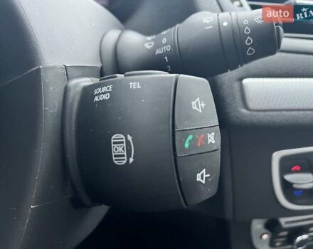 Серый Рено Меган, объемом двигателя 1.46 л и пробегом 230 тыс. км за 7470 $, фото 42 на Automoto.ua