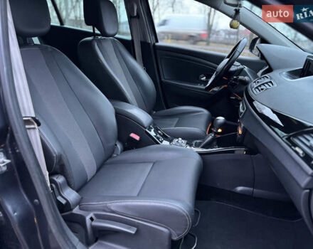 Серый Рено Меган, объемом двигателя 1.5 л и пробегом 264 тыс. км за 7600 $, фото 21 на Automoto.ua